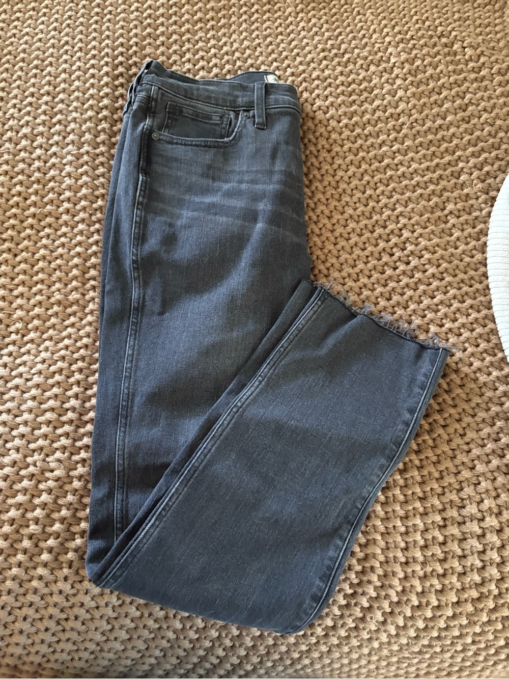 Madewell Women's Straight-Leg Jeans in Dark Gray Wash